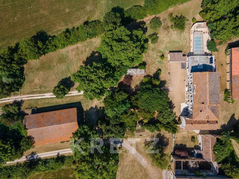 House Arles - 5 bedrooms - 562m²