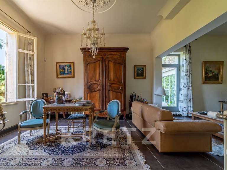 House Arles - 5 bedrooms - 270m²