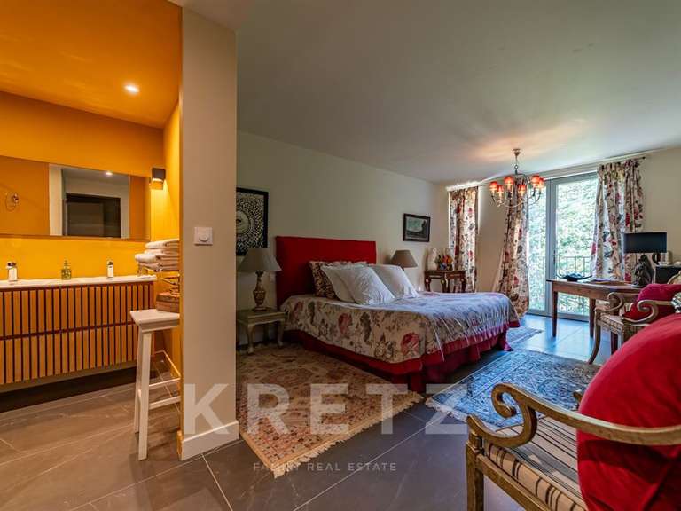 House Arles - 8 bedrooms - 560m²