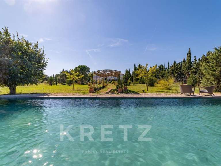 House Arles - 8 bedrooms - 560m²