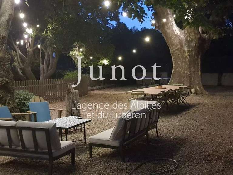 Maison Arles - 4 chambres - 300m²