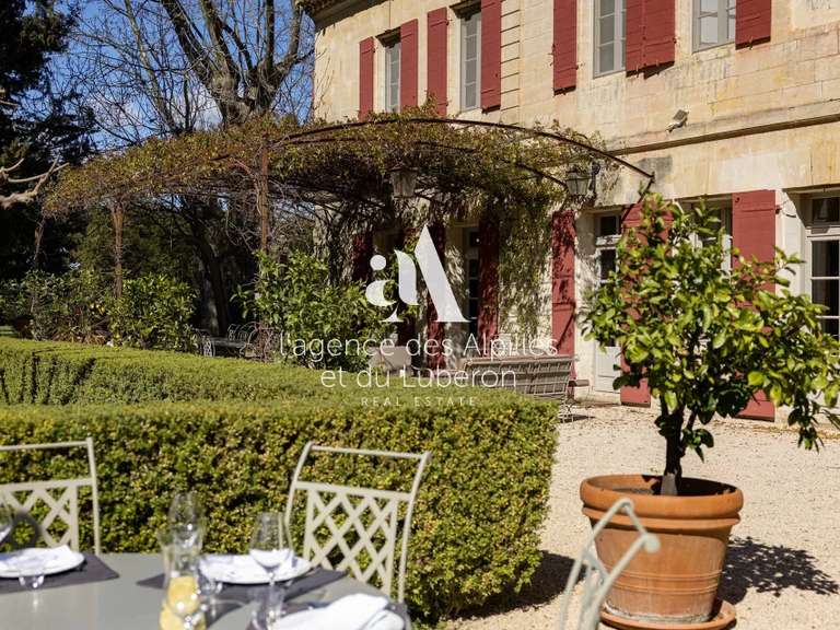 Maison Arles - 7 chambres - 1000m²