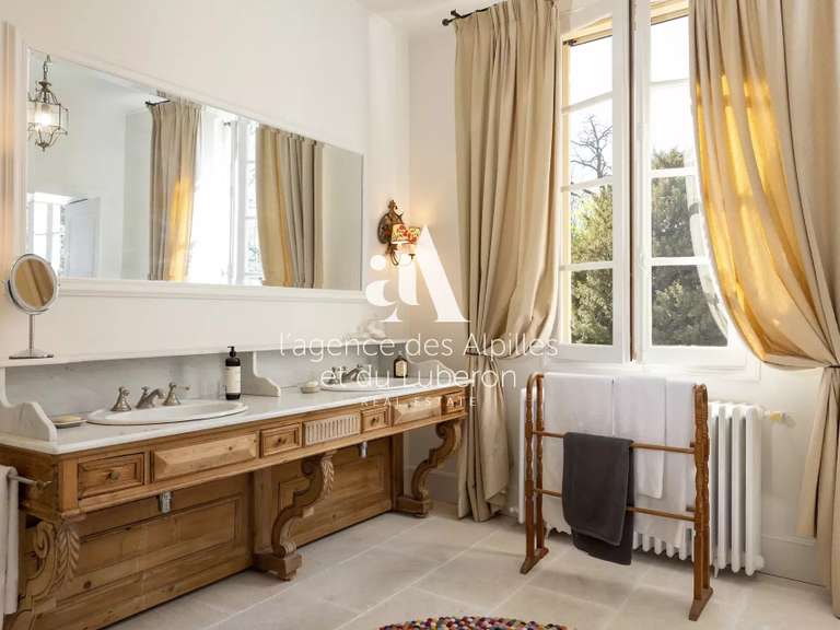 Maison Arles - 7 chambres - 1000m²