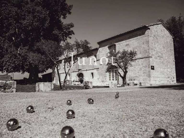 Maison Arles - 6 chambres - 300m²