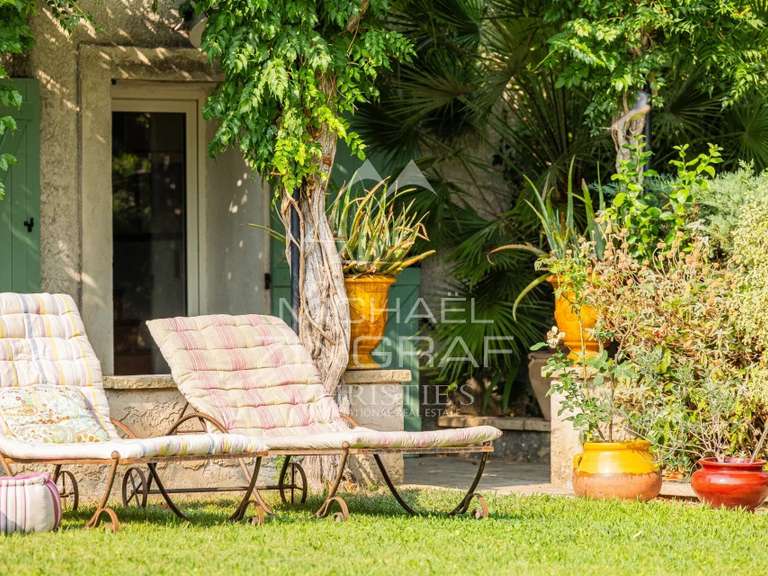House Arles - 5 bedrooms - 207m²