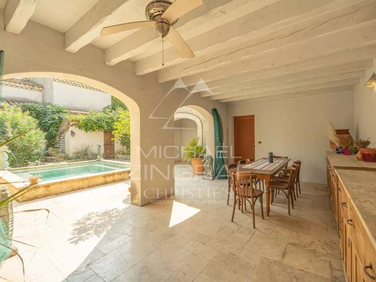 House Arles - 5 bedrooms - 207m²