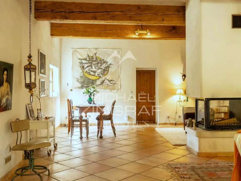 House Arles - 5 bedrooms - 207m²