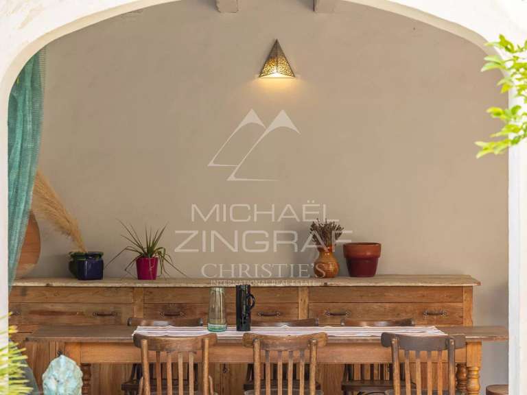 House Arles - 5 bedrooms - 207m²