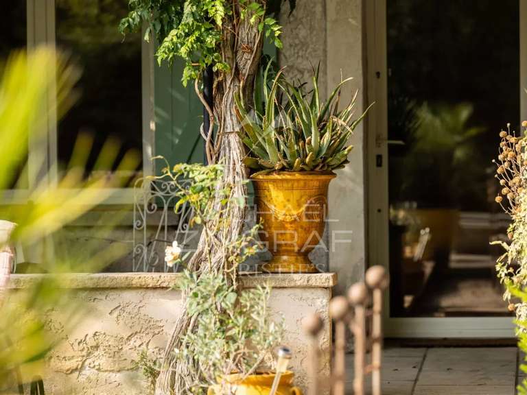 House Arles - 5 bedrooms - 207m²