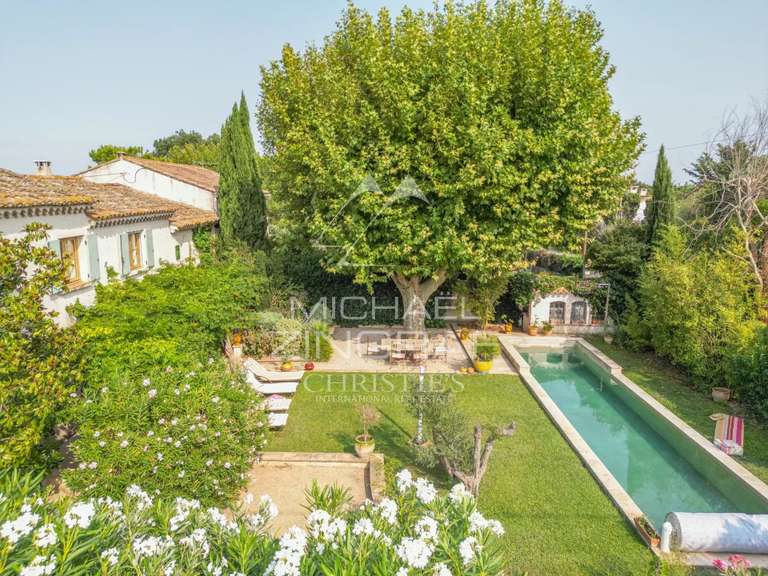 House Arles - 5 bedrooms - 207m²