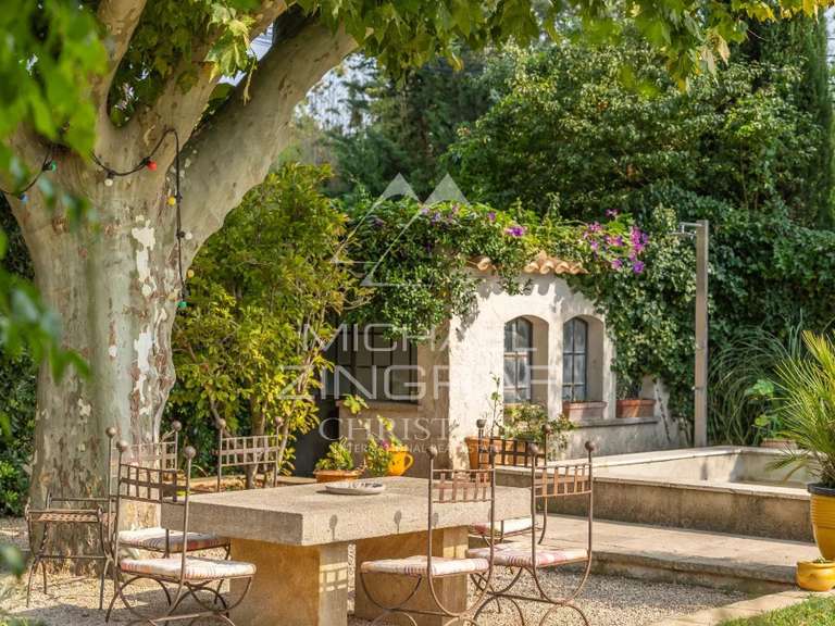 House Arles - 5 bedrooms - 207m²