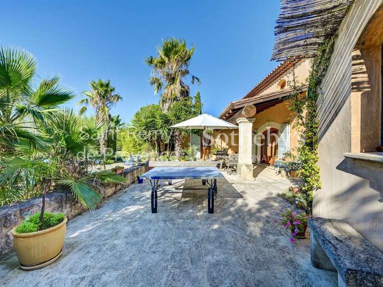 Maison Arles - 4 chambres - 196m²