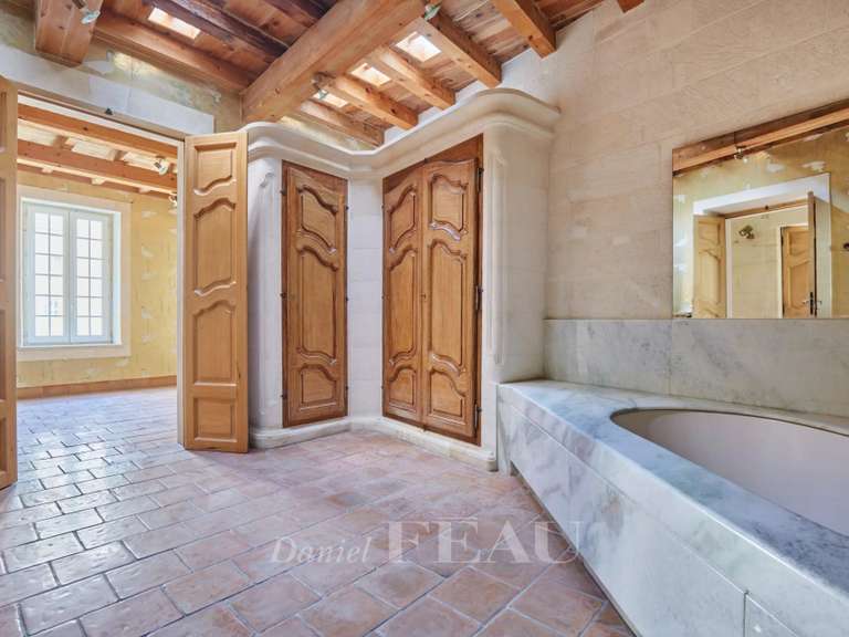Maison Arles - 3 chambres - 322m²