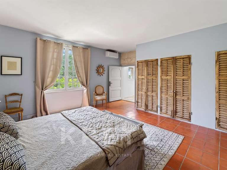 Maison Arles - 8 chambres - 420m²