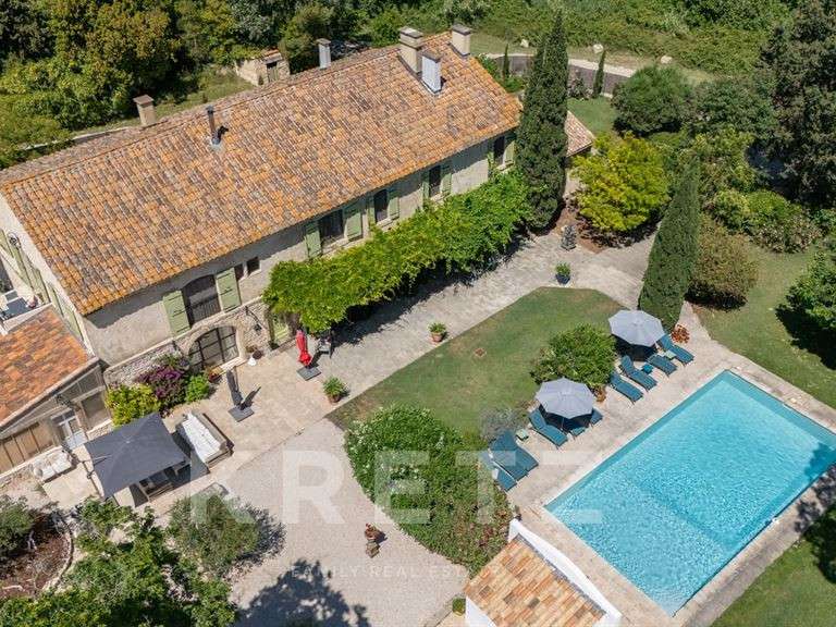 Maison Arles - 8 chambres - 420m²