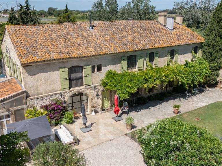 Maison Arles - 8 chambres - 420m²