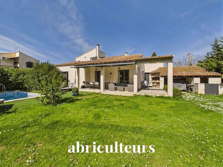 Maison Arles - 4 chambres - 135m²