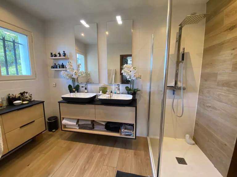 Maison Arles - 4 chambres - 223m²