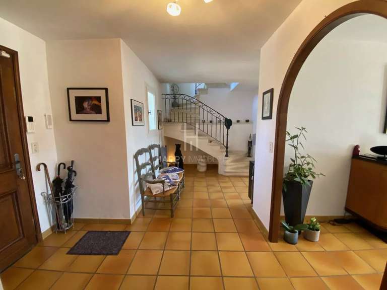 Maison Arles - 4 chambres - 223m²