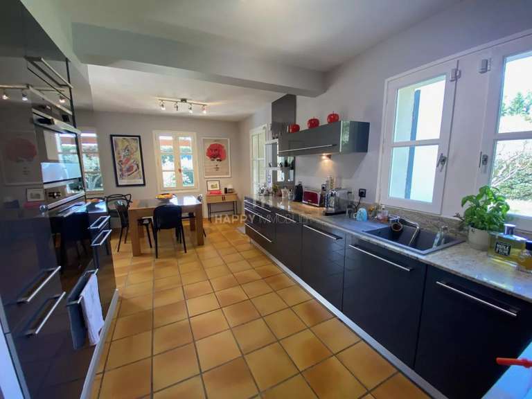 Maison Arles - 4 chambres - 223m²