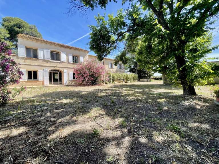 Maison Arles - 6 chambres - 335m²