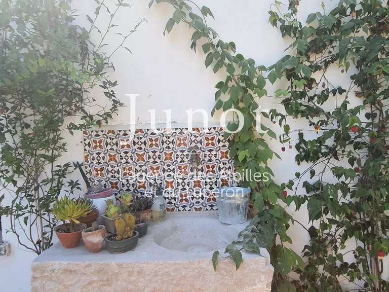 House Arles - 4 bedrooms - 300m²