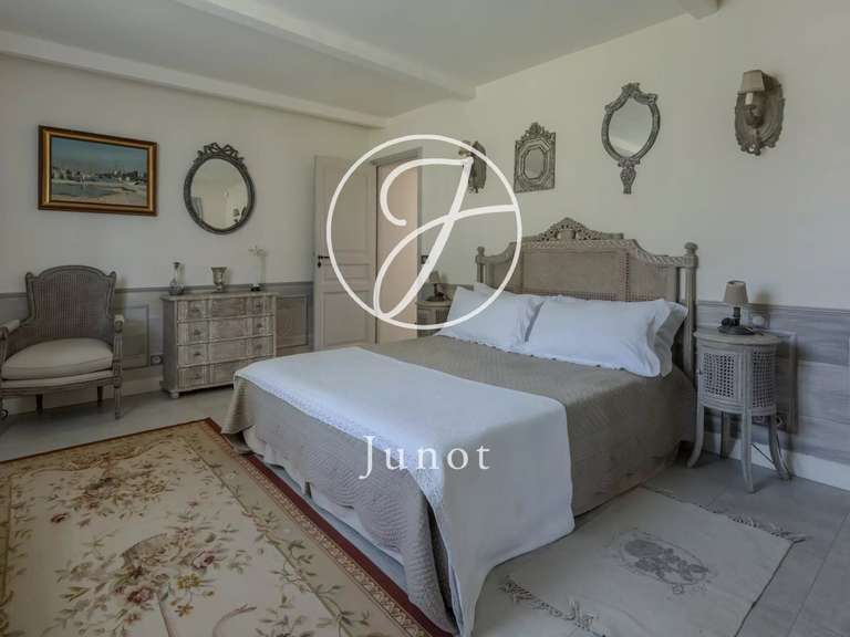 Maison Arles - 9 chambres - 740m²