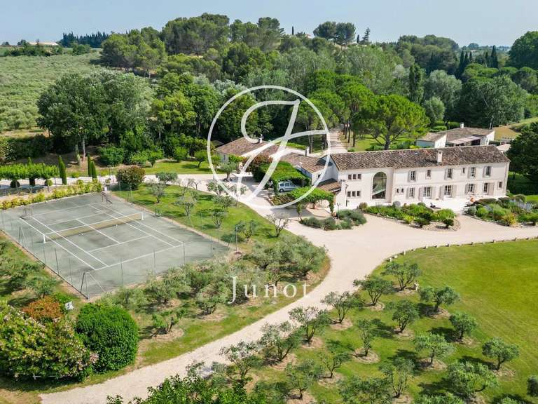 Maison Arles - 9 chambres - 740m²
