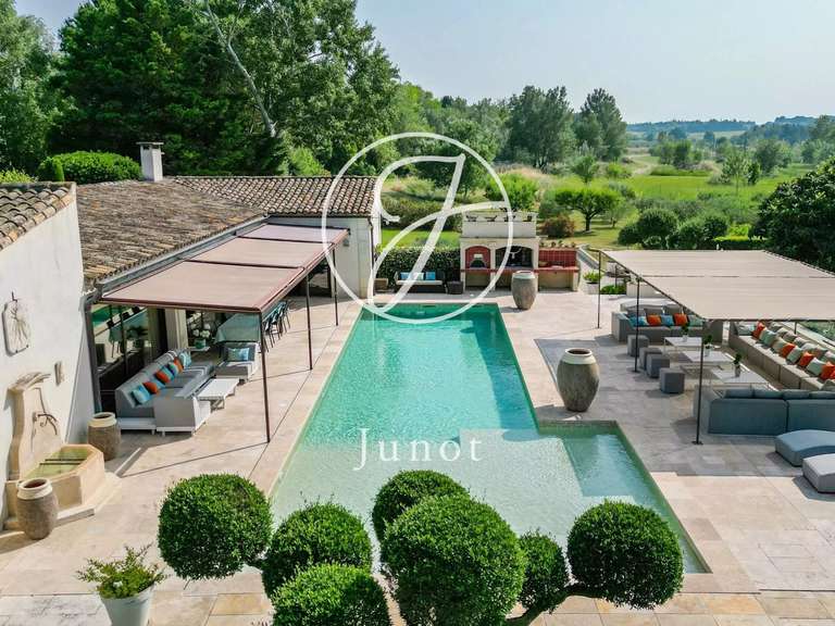 Maison Arles - 9 chambres - 740m²