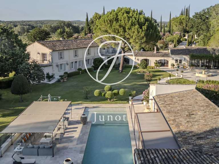 Maison Arles - 9 chambres - 740m²