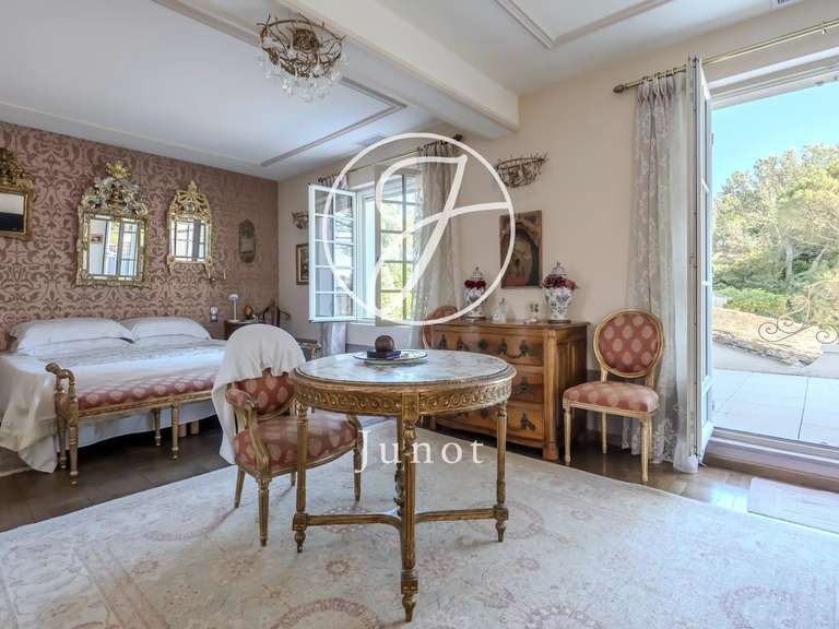 Maison Arles - 9 chambres - 740m²