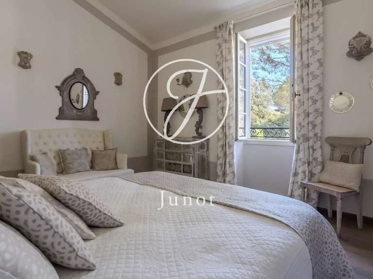 Maison Arles - 9 chambres - 740m²