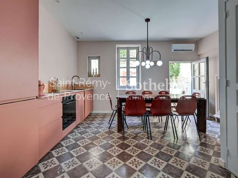 Maison Arles - 4 chambres - 92m²
