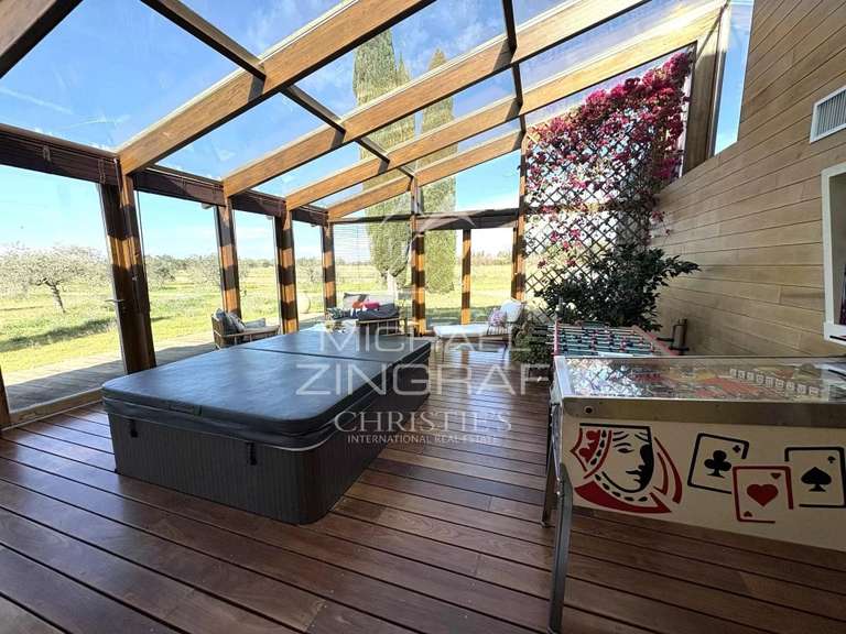 Propriété Arles - 6 chambres - 323m²