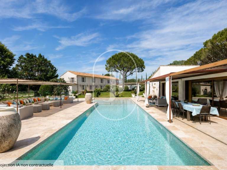 Propriété Arles - 10 chambres - 700m²