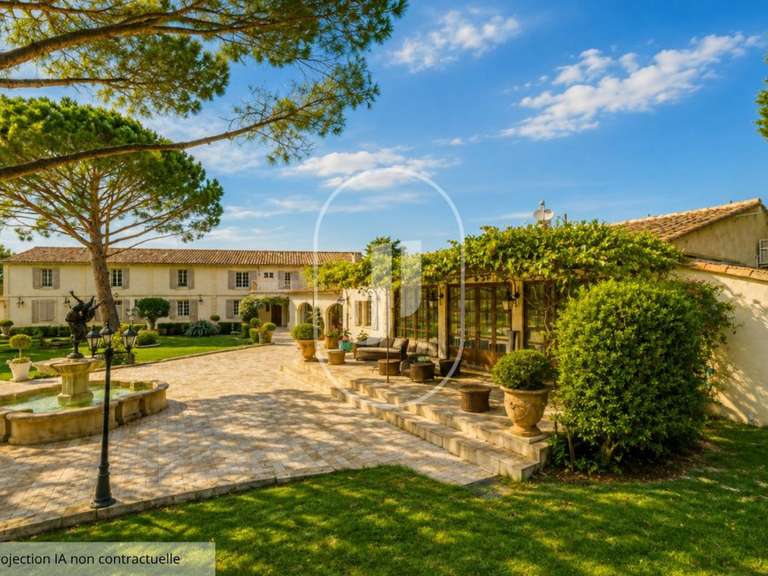 Propriété Arles - 10 chambres - 700m²
