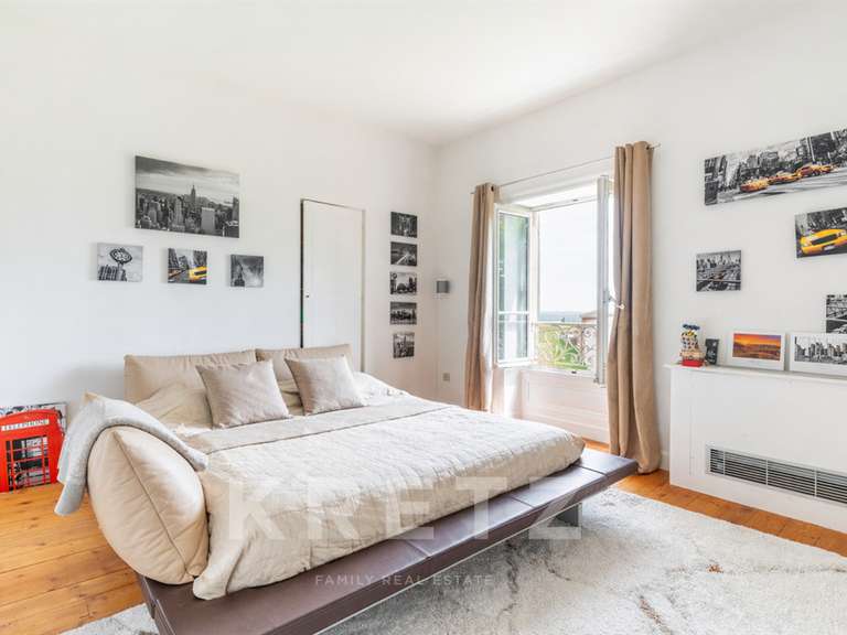 Appartement Arnas - 5 chambres - 172m²