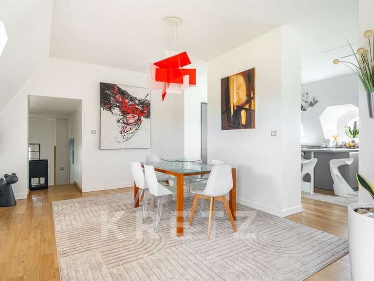 Appartement Arnas - 5 chambres - 172m²