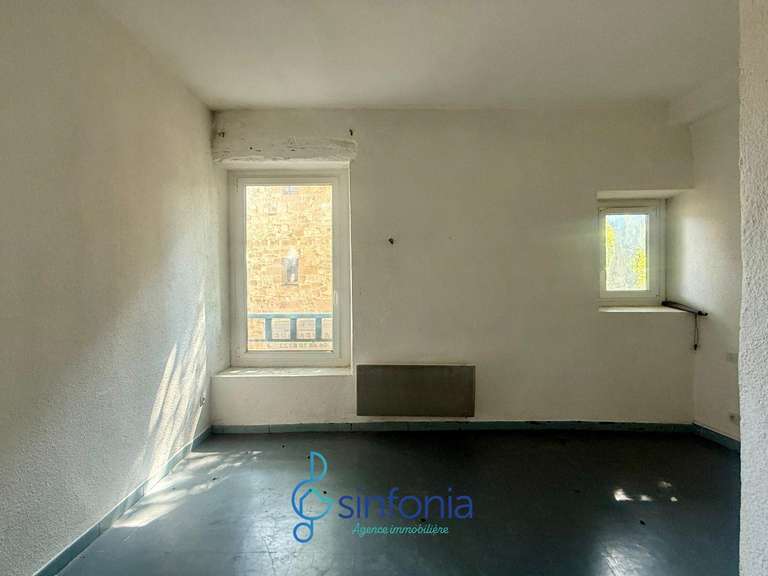 House Arpaillargues-et-Aureillac - 640m²