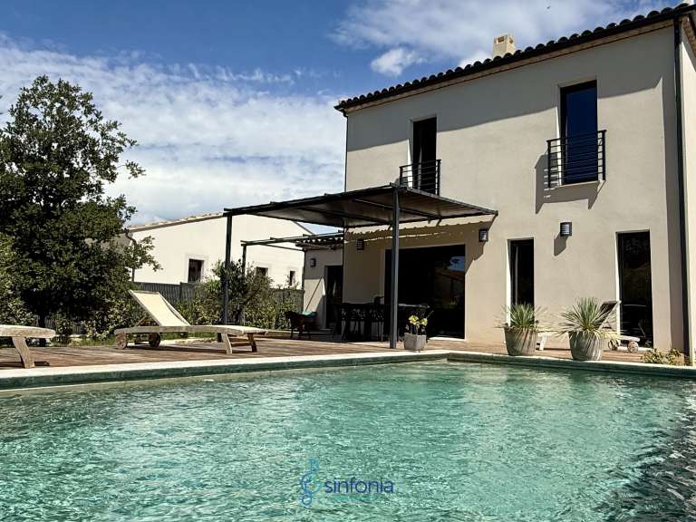 Maison Arpaillargues-et-Aureillac - 4 chambres - 133m²