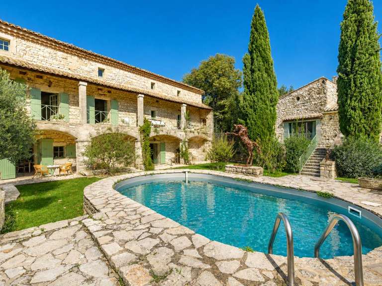 Maison Arpaillargues-et-Aureillac - 6 chambres - 443m²