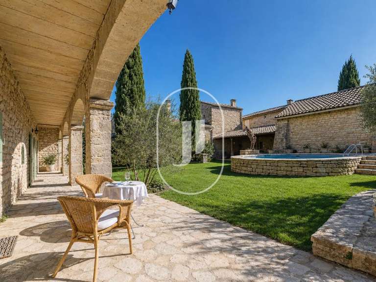 Maison Arpaillargues-et-Aureillac - 6 chambres - 443m²