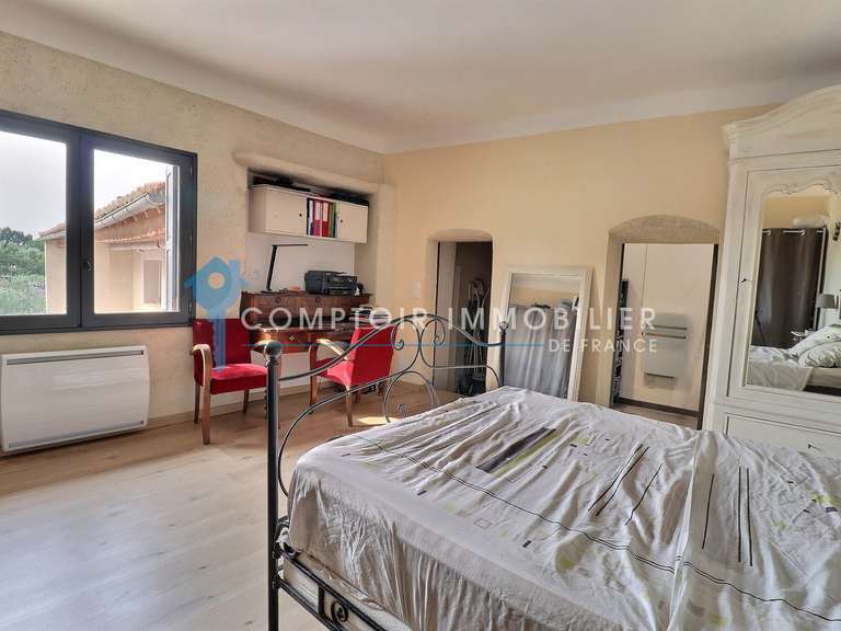 Maison Arpaillargues-et-Aureillac - 4 chambres - 140m²