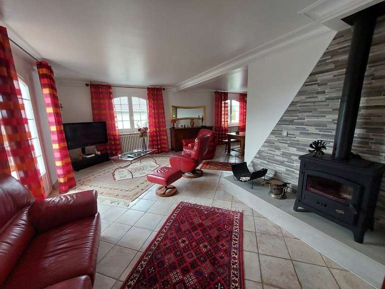 Maison Arpajon-sur-Cère - 5 chambres - 300m²