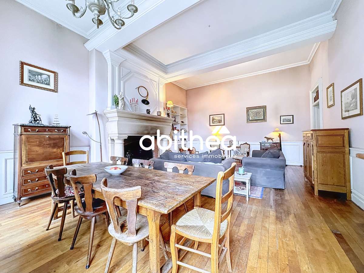 House Arras