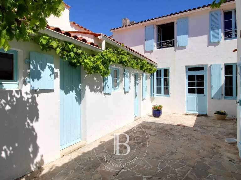 Maison Ars-en-Ré - 5 chambres - 211m²