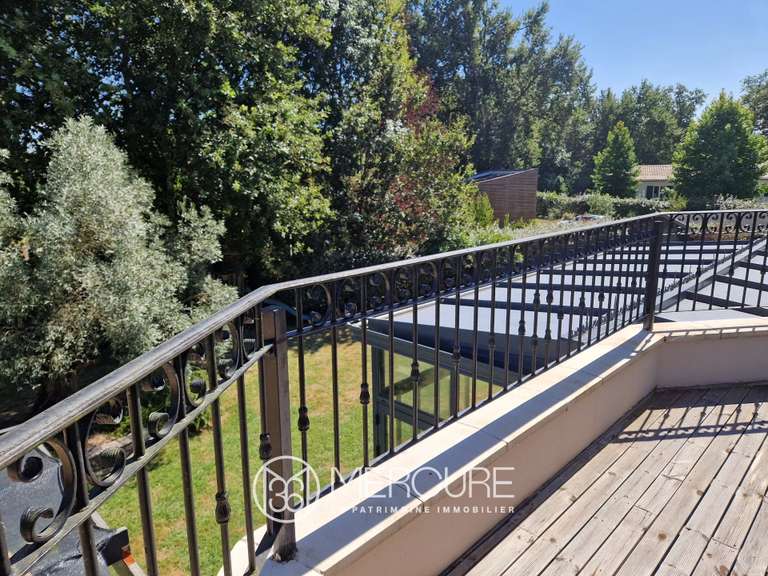 Maison Arsac - 7 chambres - 247m²