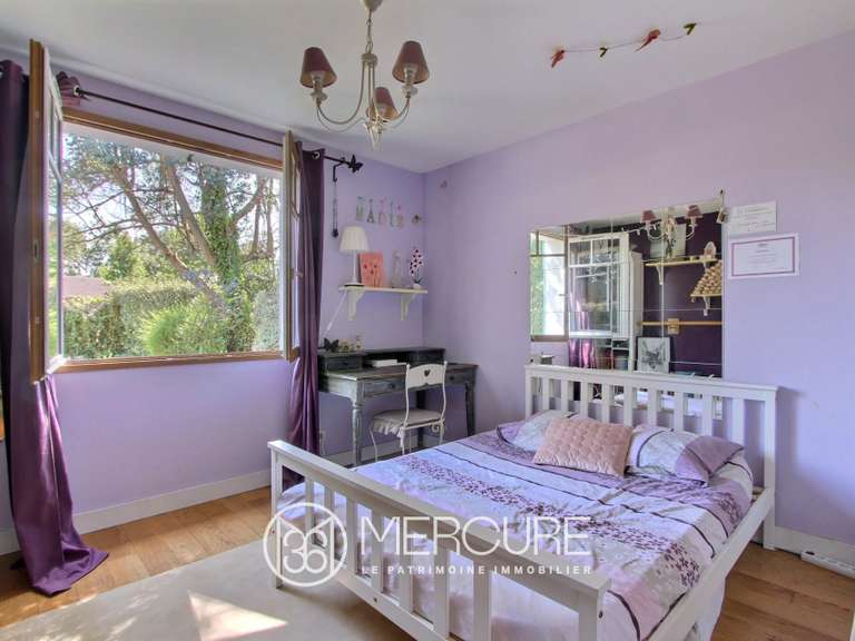 Maison Arsac - 7 chambres - 247m²