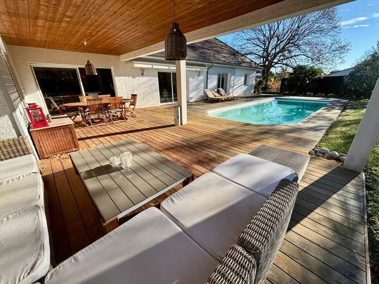 House Artiguelouve - 5 bedrooms - 228m²