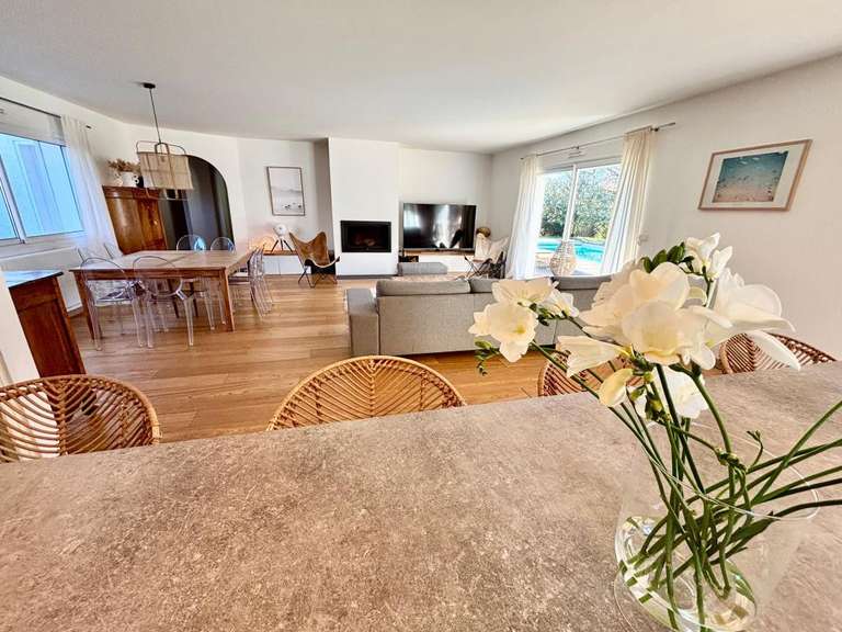 House Artiguelouve - 5 bedrooms - 228m²